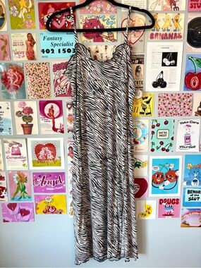 NWT Black & White Zebra Print Animal Print Y2K Maxi Dress